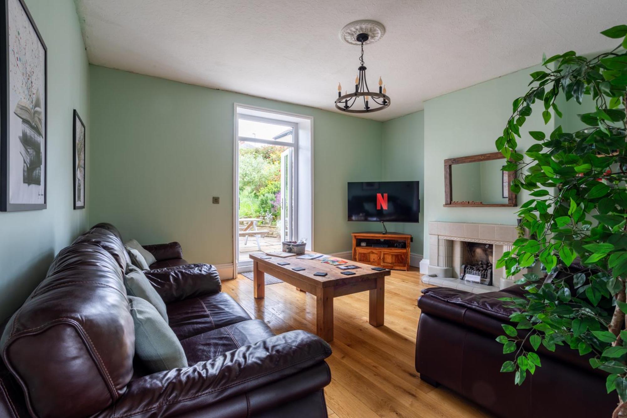 Holiday home Holmfield House Clayton West
