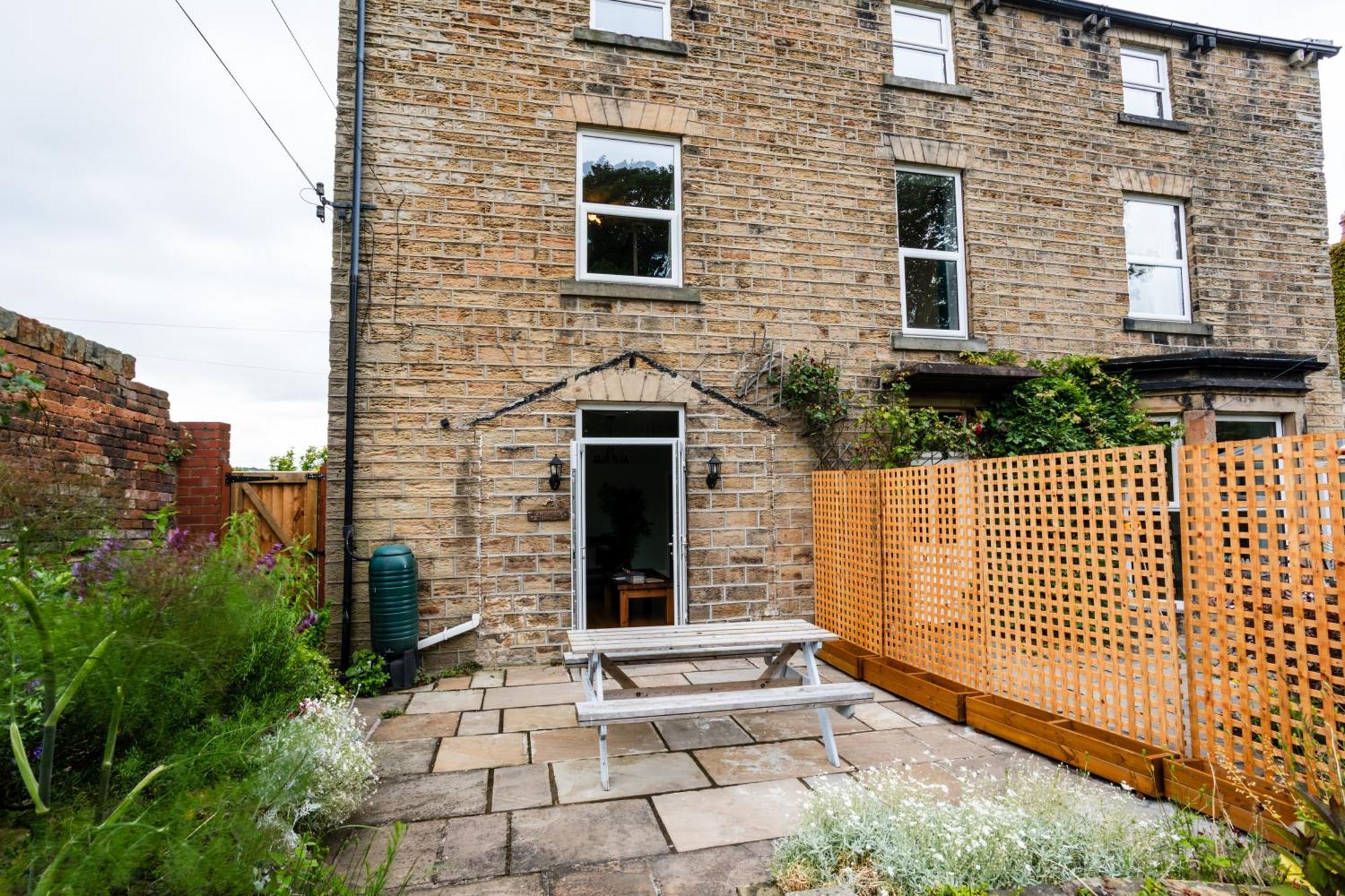 Holmfield House Holiday home *